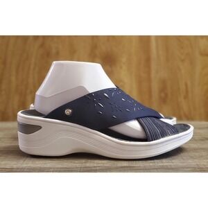 Bzees Diamond Slip On Sandals Women's Size 10‎ Wide Navy